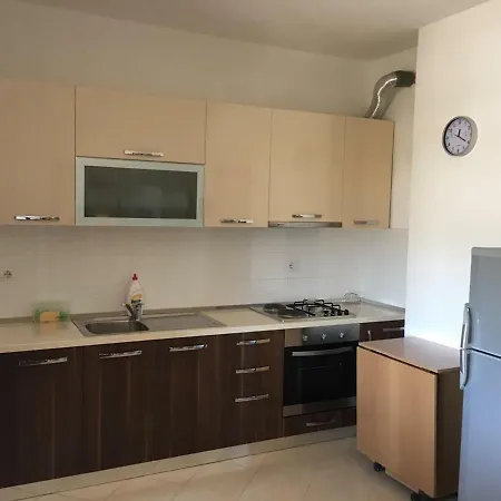 Kamax Apartament 2 Lägenhet Vlorë